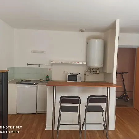 帕斯特尔弗兰克斯沃尔迪尔公寓 *