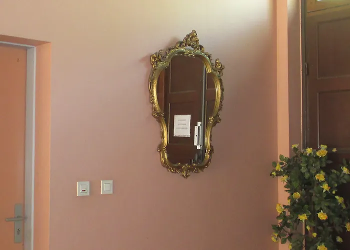 Le Pastel Francois Verdier Тулуза