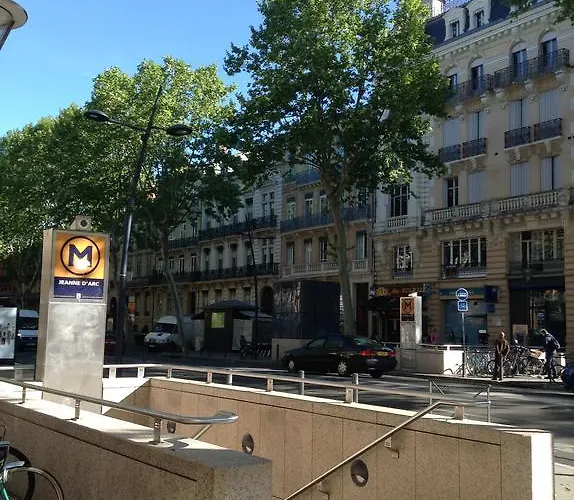 Le Pastel Francois Verdier Апартаменты *